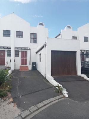 House For Rent in Parklands, Cape Town