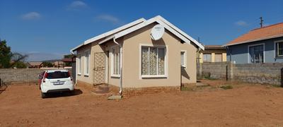 House For Sale in Mabopane, Mabopane