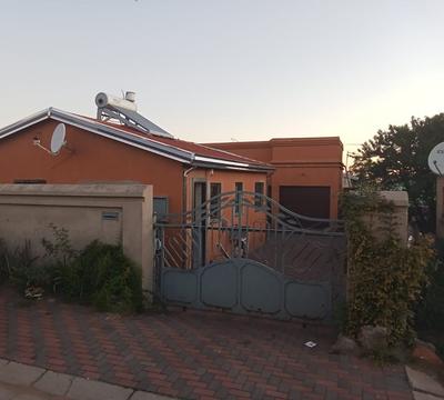 House For Sale in Zamdela, Zamdela