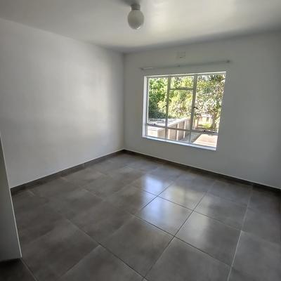 Apartment / Flat For Rent in Wynberg, Cape Town